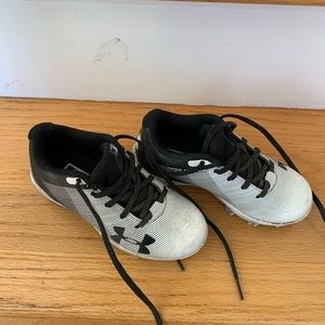 Under Armour Youth Baseball Cleats